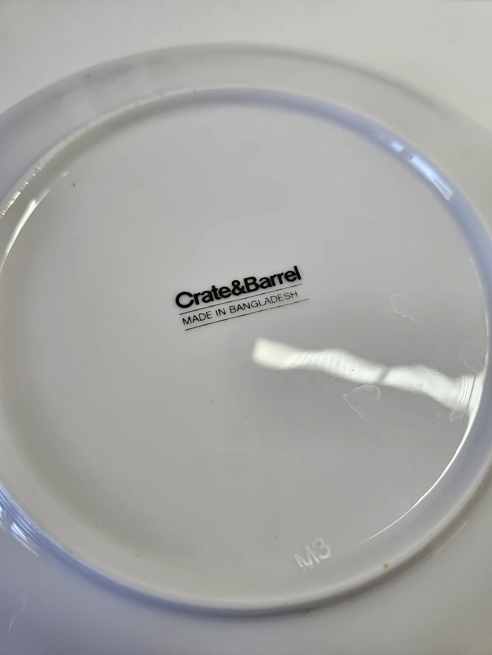 Crate & Barrel Red Reindeer Christmas Appetizer Salad Dessert Plates 7.5” Set 4